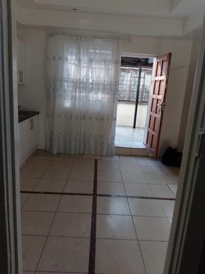 Apartment / Flat For Rent in Rosettenville, Johannesburg