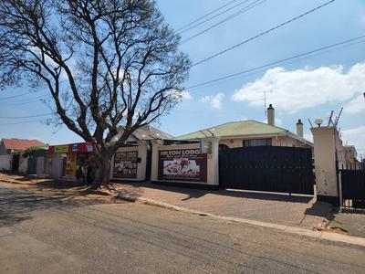 Guest House For Sale in Bellevue, Johannesburg