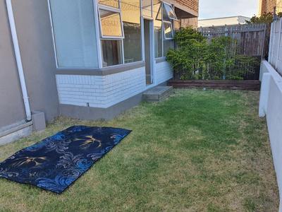 Apartment / Flat For Sale in Goodwood Central, Goodwood