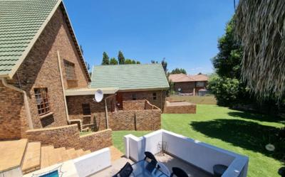 House For Sale in Oakdene, Johannesburg