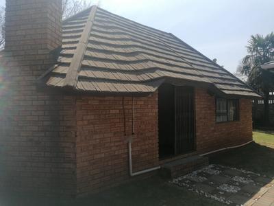 Cottage For Rent in Homestead, Germiston