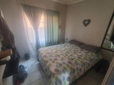 Cottage For Rent in Hurlyvale, Edenvale